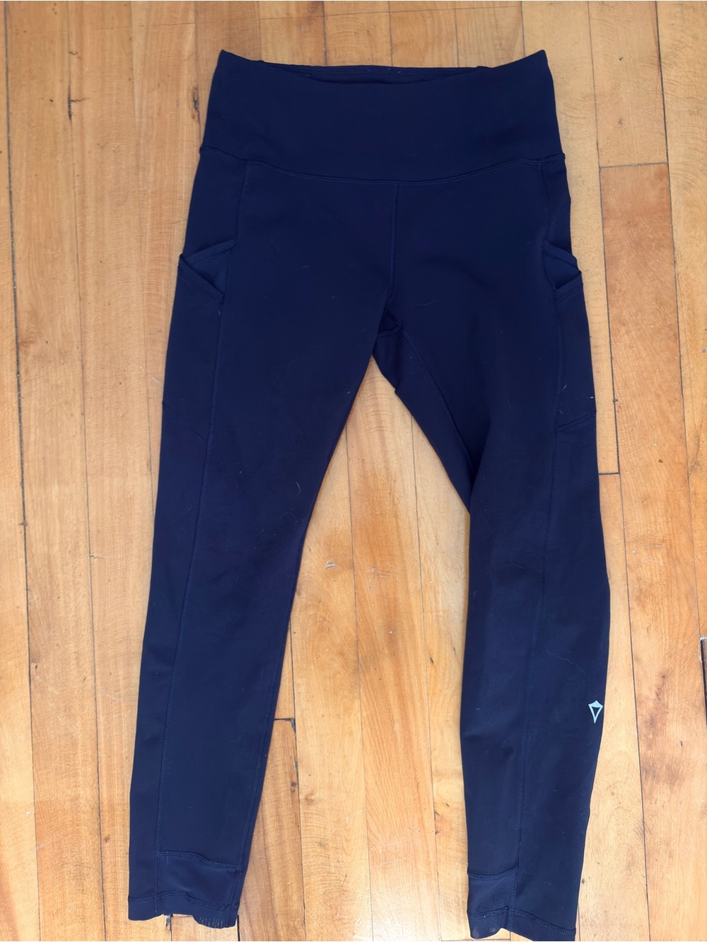 Ivivva navy Athletic Leggings with Side Pockets